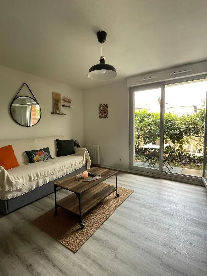 Appartement Studio Avec Terrasse - Piscine - Free Parking à Toulouse