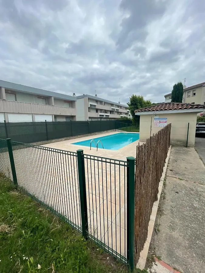 Appartement Studio Avec Terrasse - Piscine - Free Parking à Toulouse